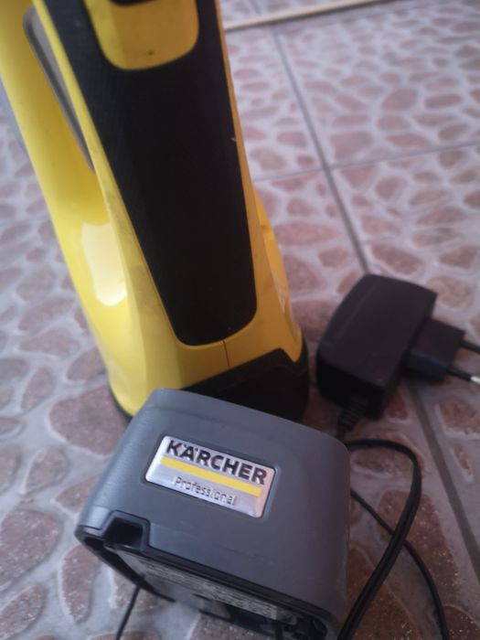 Стъклочистачка Karcher зарядно 2външни Батерии Нов Модел