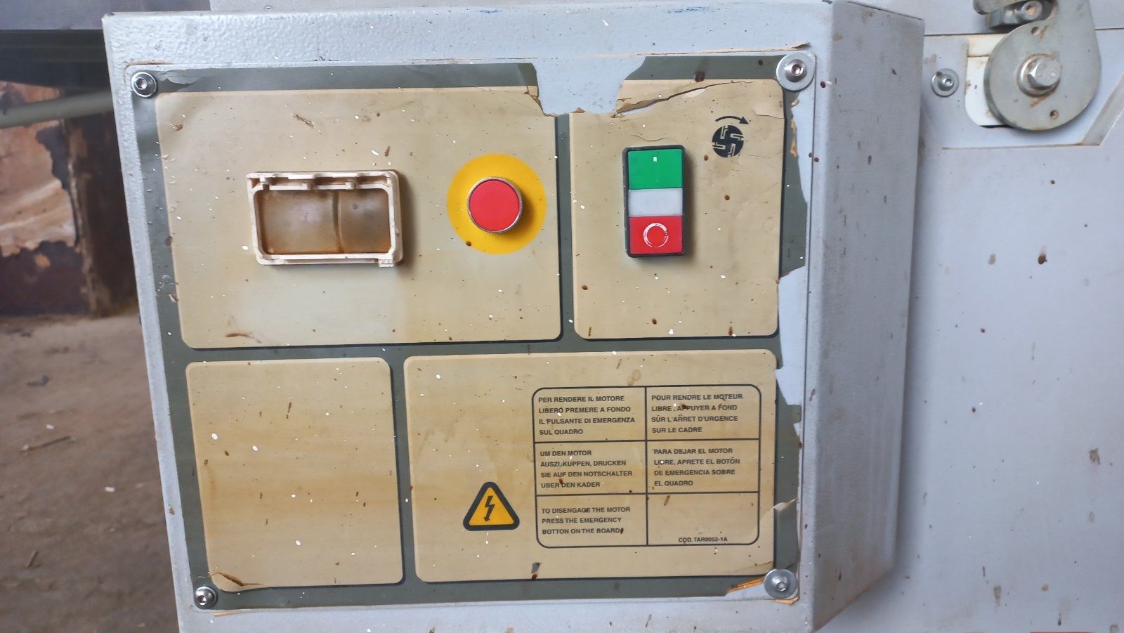 Абрихт щрайхмуса на 500 мм с 4 ножа ,мотор 4 kw. автоматично качване н