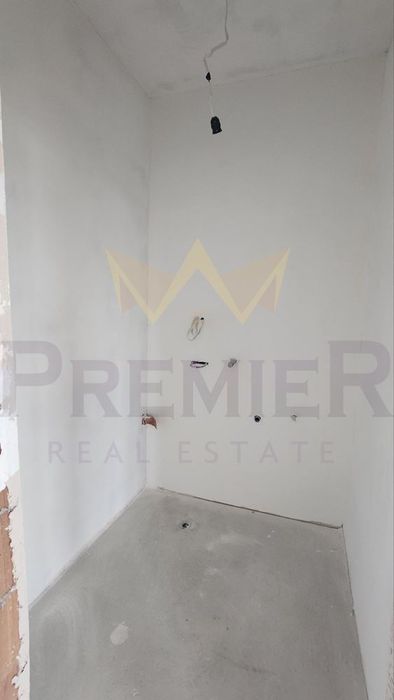 Продава се Тристаен апартамент в Варна, Бриз - 150 кв.м за 2160 €/кв.м - Снимка #5