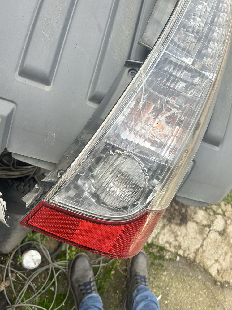 Стоп за Mitsubishi Grandis