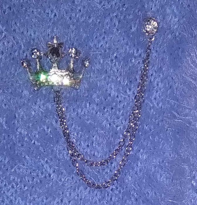 Брошь "корона" на цепочке новая