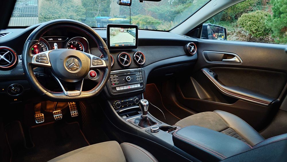 Mercedes CLA 180 Coupe AMG Line