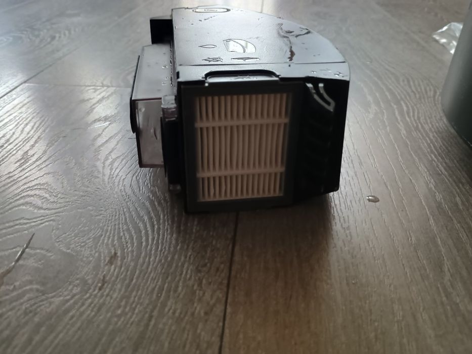 Прахосмукачка робот IRobot E5