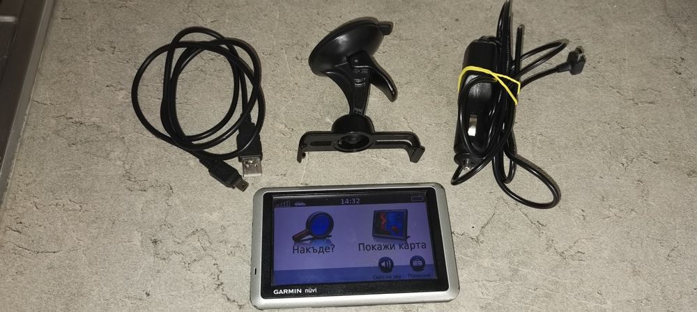 Продавам навигация Garmin nuvi 1350