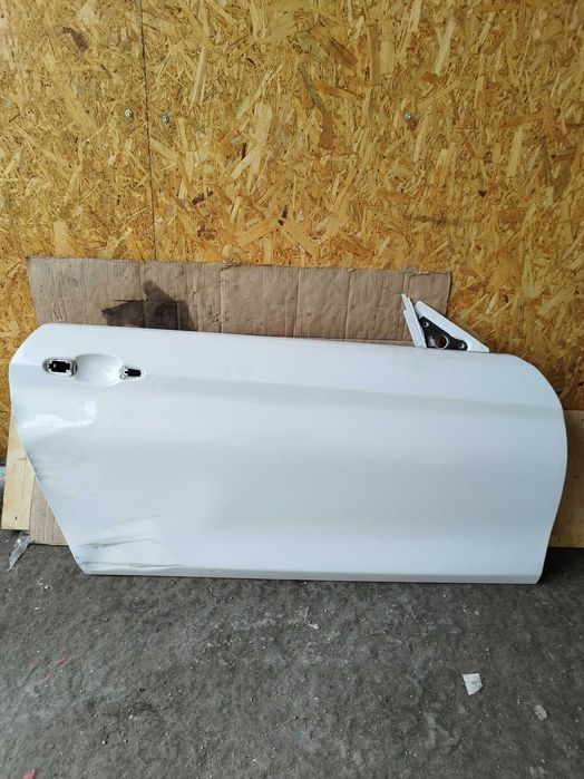 Врата за БМВ Ф 32/33 повредена