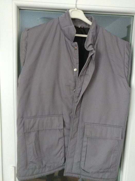 Vesta de lucru / purtat / Aduse din ITALIA 3 modele / Trimit si curier