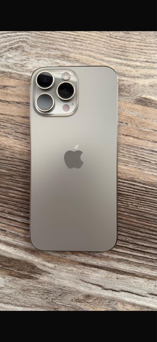 iPhone 16 Pro Max – 256 GB – eSIM