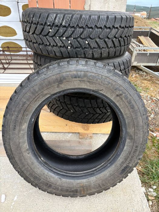 Cauciucuri PETLAS 215/65 R16