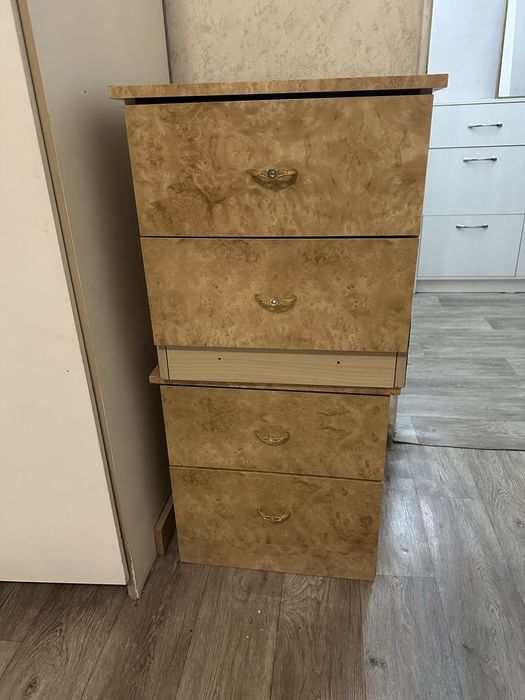 Тумбочки 7000тнг