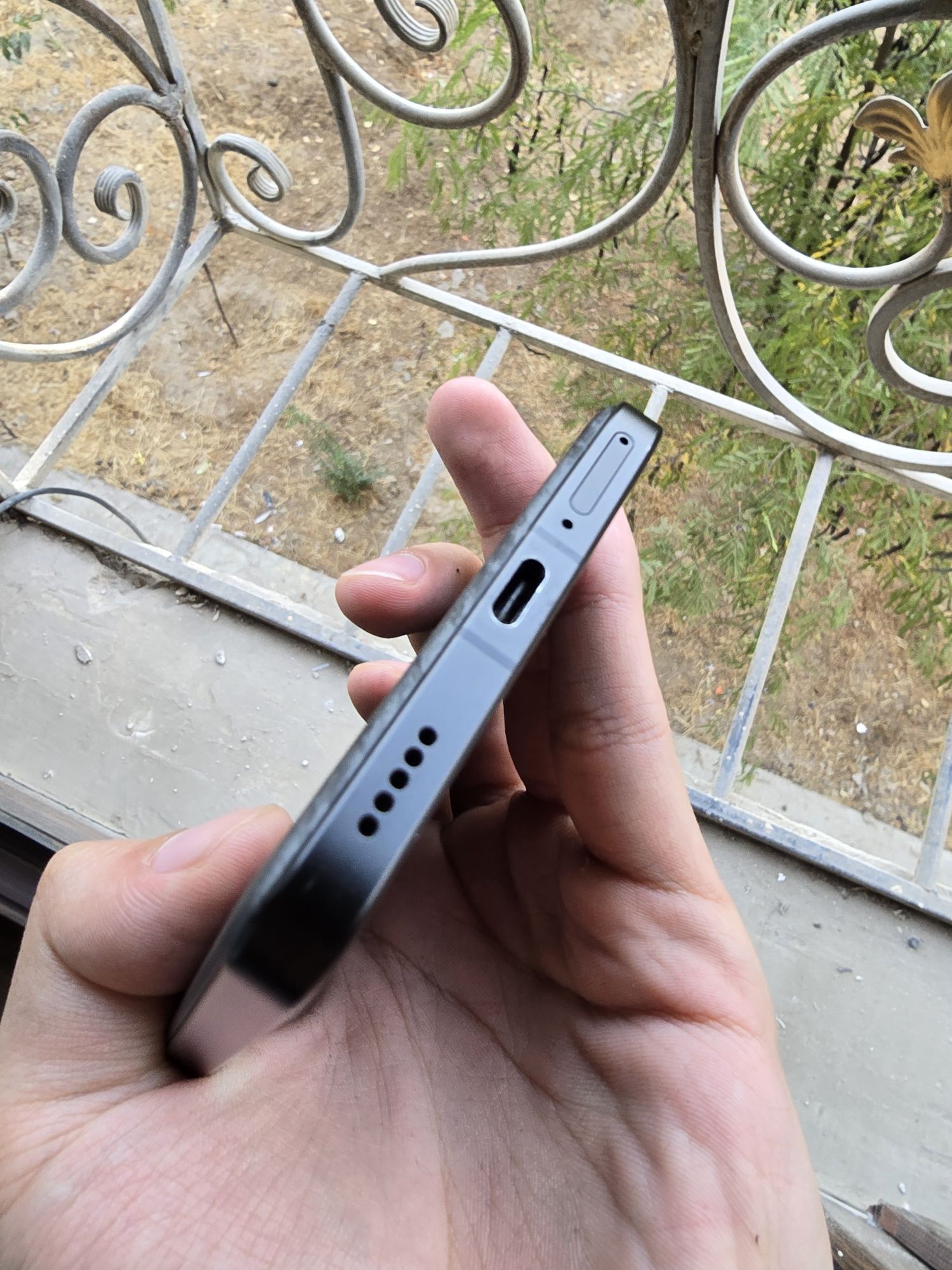 Poco f6 pro 12/512 global