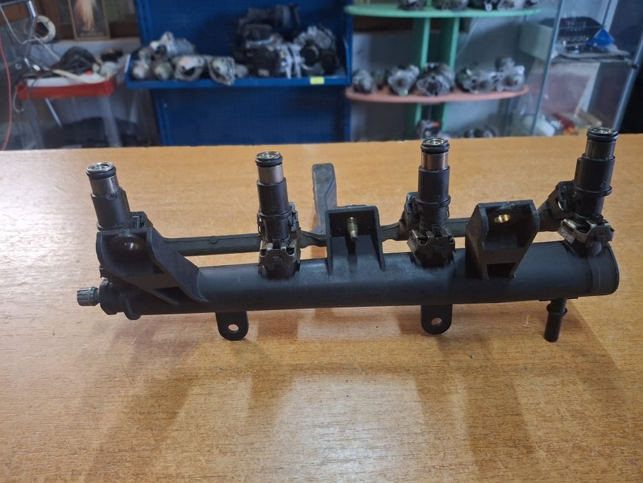 Injectoare Peugeot Citroen 1.4 Benzina +rampă