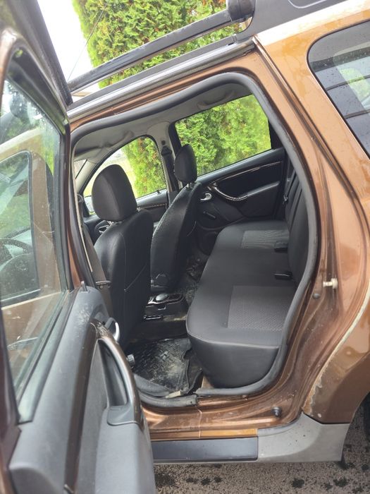 Dacia duster 4x2 1.5 dci 2012
