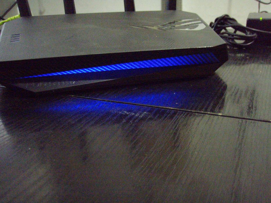 Router gaming Asus ROG STRIX RT-AX3000 dual band