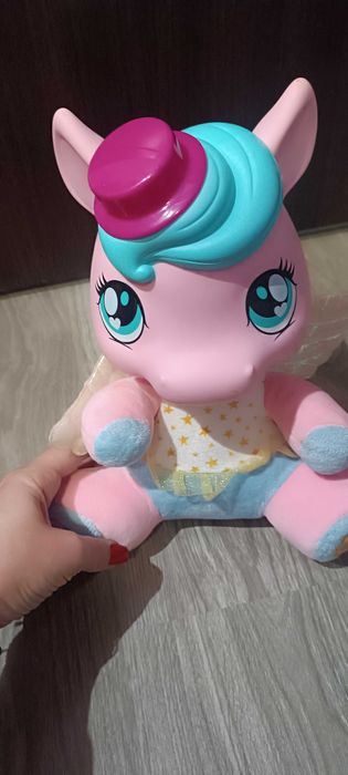 Интерактивно приказно пони