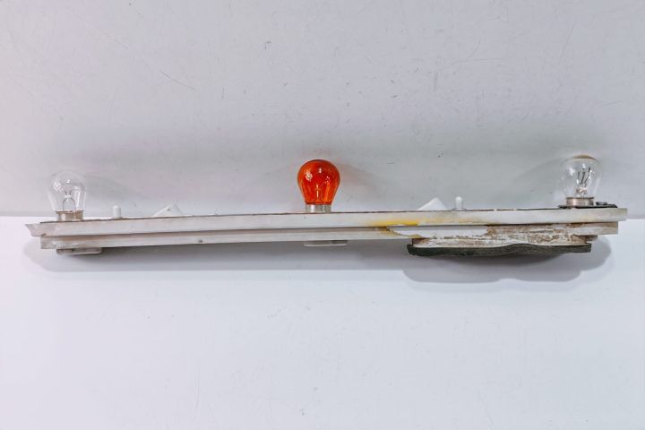 Soclu  Stop Stanga  4M5113N004C Ford Focus a 2-a generatie