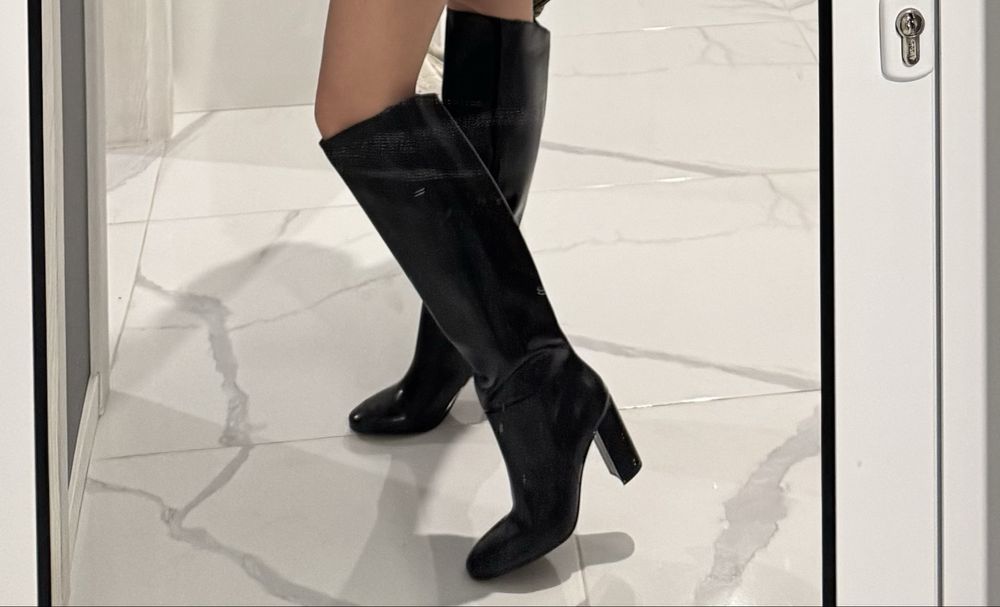 Черни ботуши на ток H&M