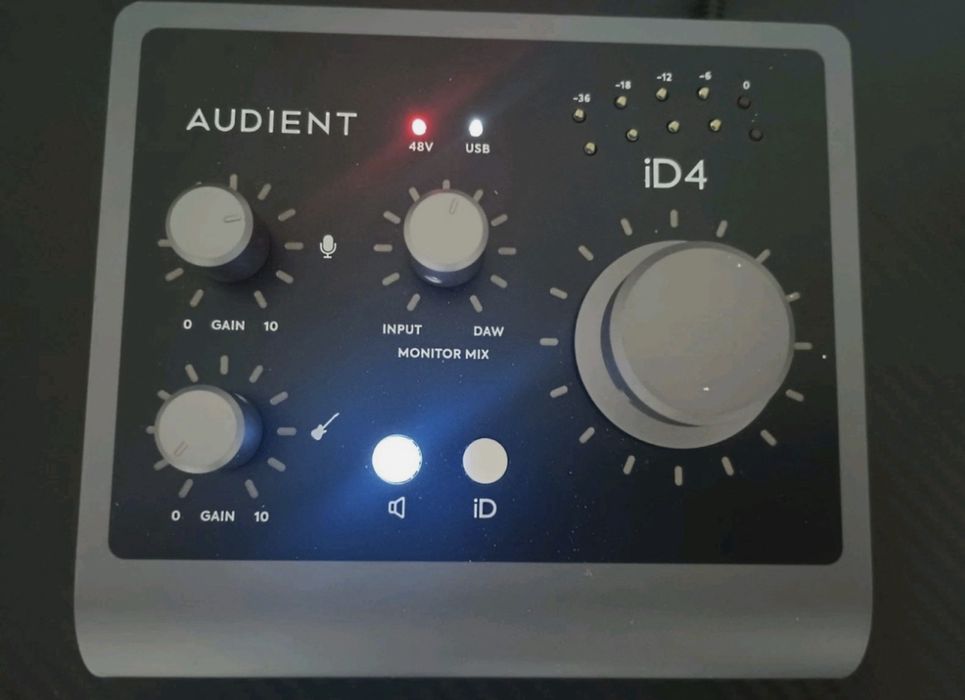 обменяю звуковую карту audient