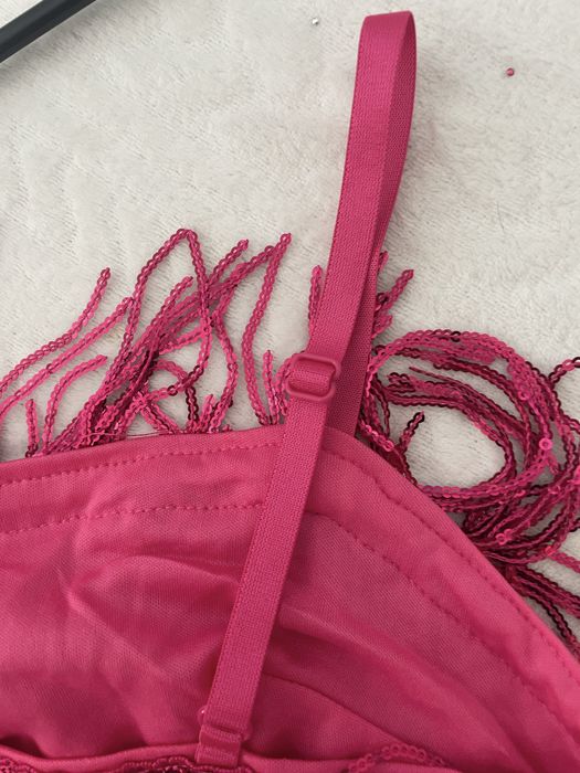 многопластова ками рокля с ресни