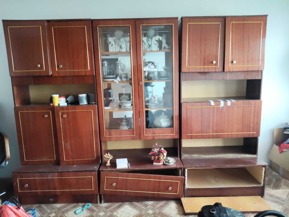 Mobila veche sufragerie