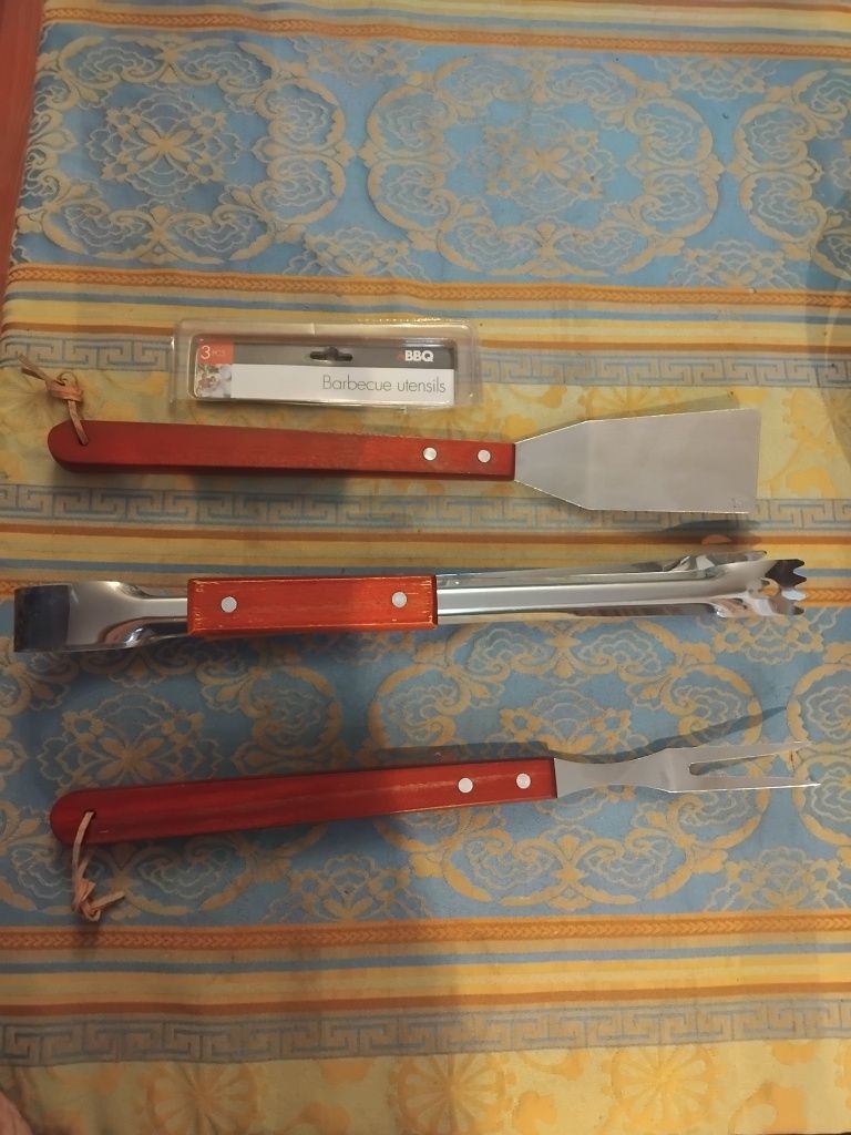 Комплект за барбекю