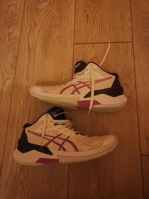 Шок цена намалявам  оригинални маратонки Asics,  Nike ,Convers