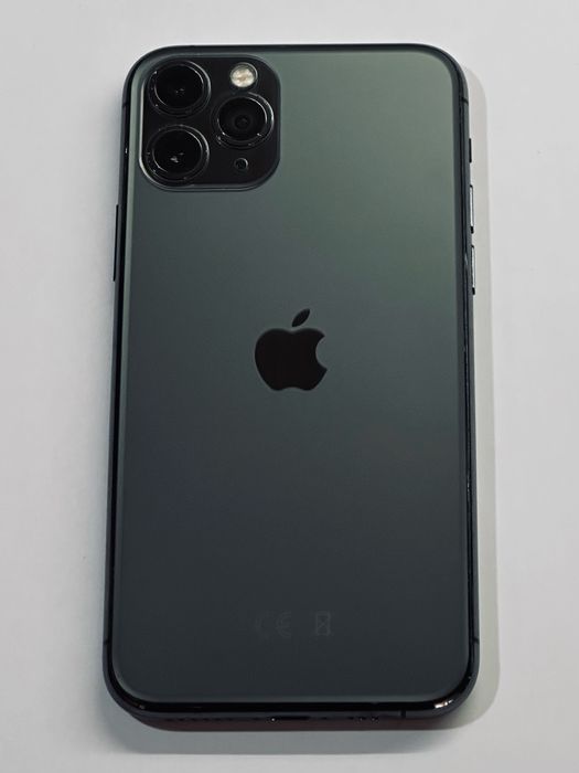 iPhone 11 Pro Grey 92% battery
