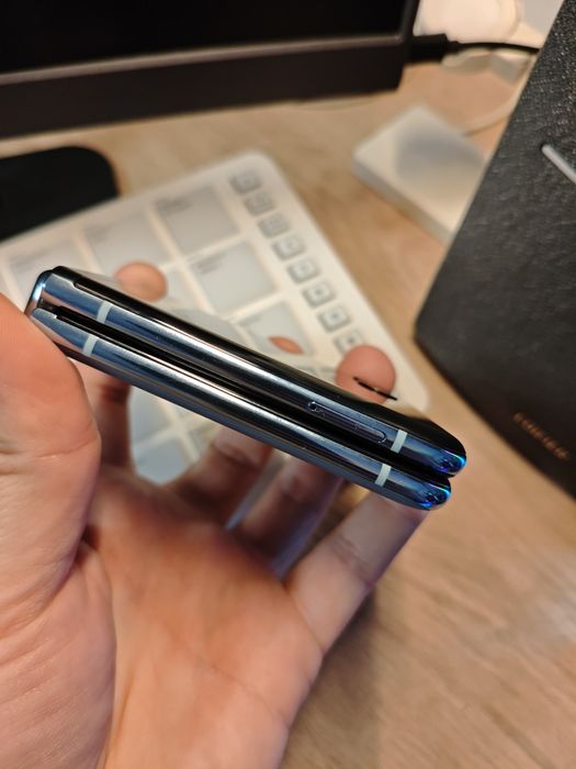 Motorola razr 40 ultra 16 месеца гаранция