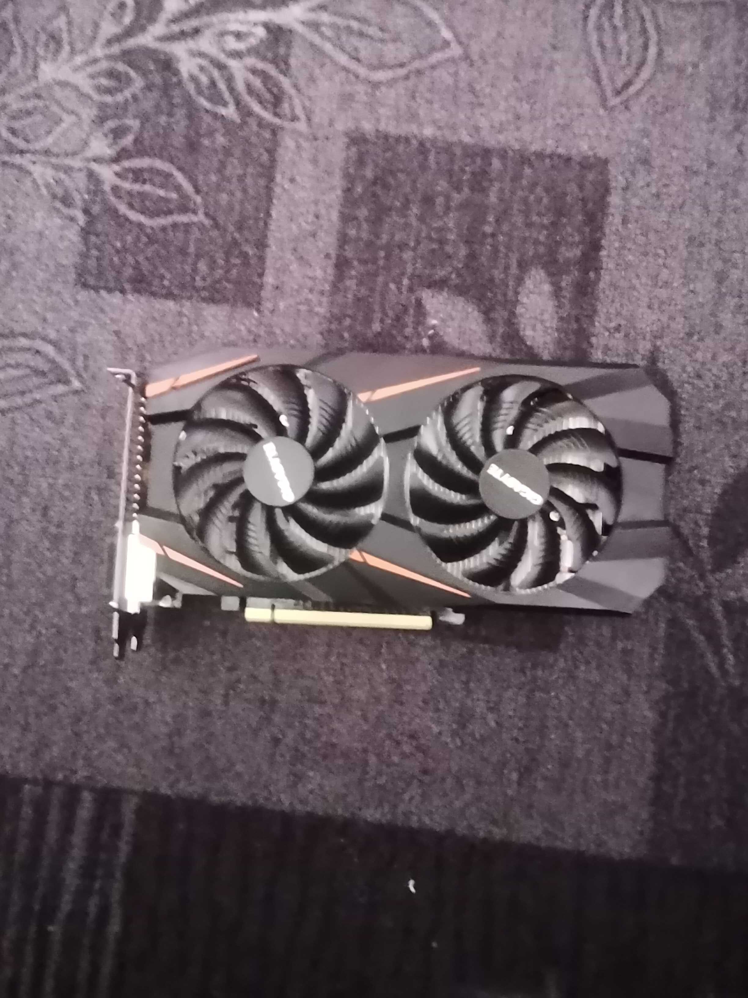 видеокарта GIGABYTE