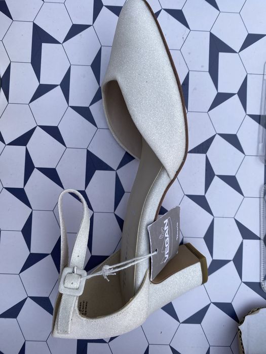 Pantofi albi mireasa 39