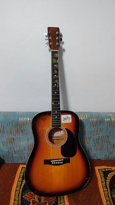 Гитара сатамын. Срочно