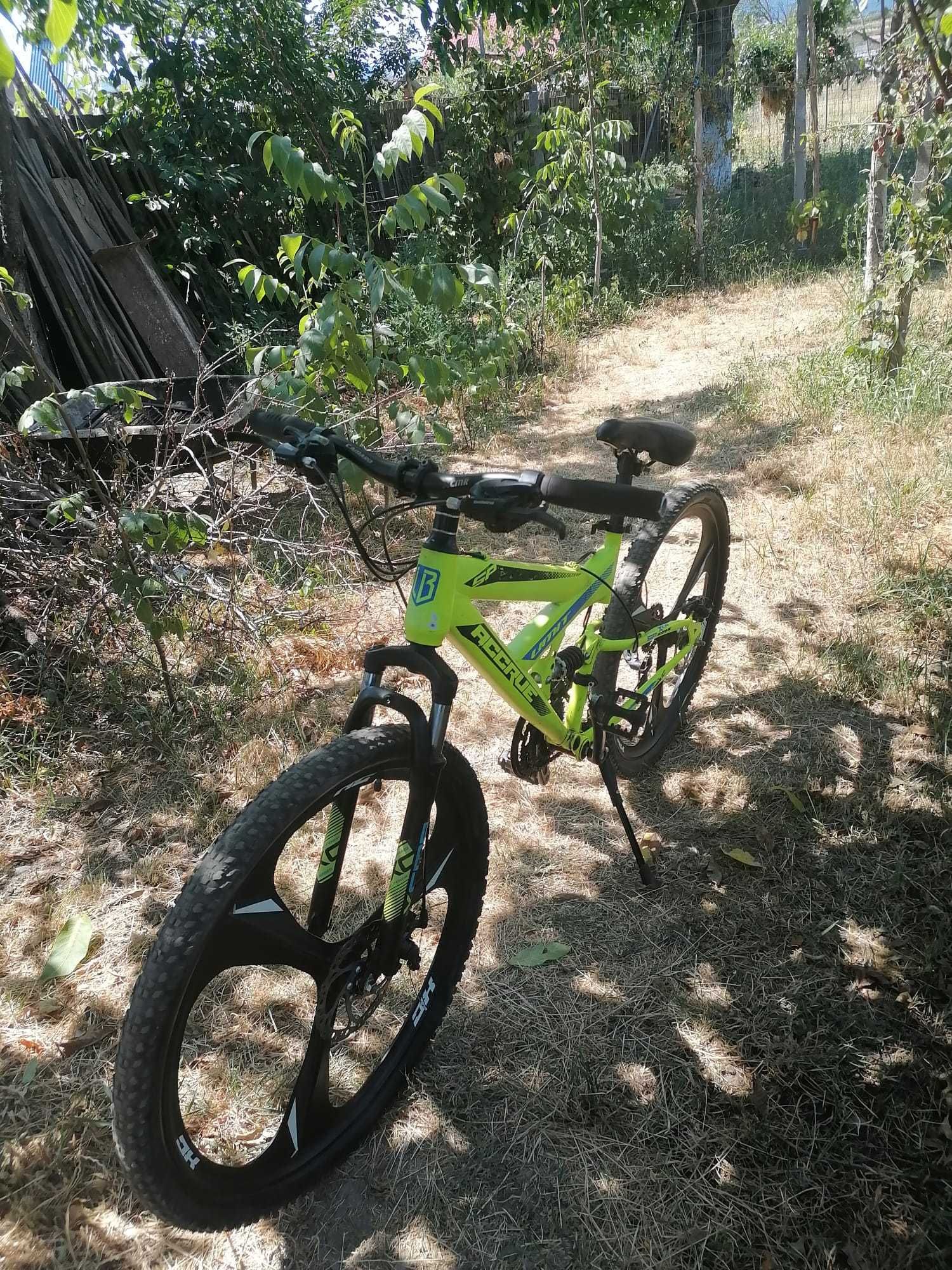 Bicicleta MTB full suspension 26