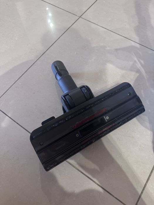 Прахосмукачка Miele CX1