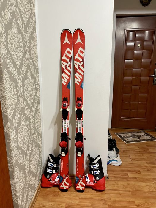 Schiuri 150 cm atomic xt cu clapari set