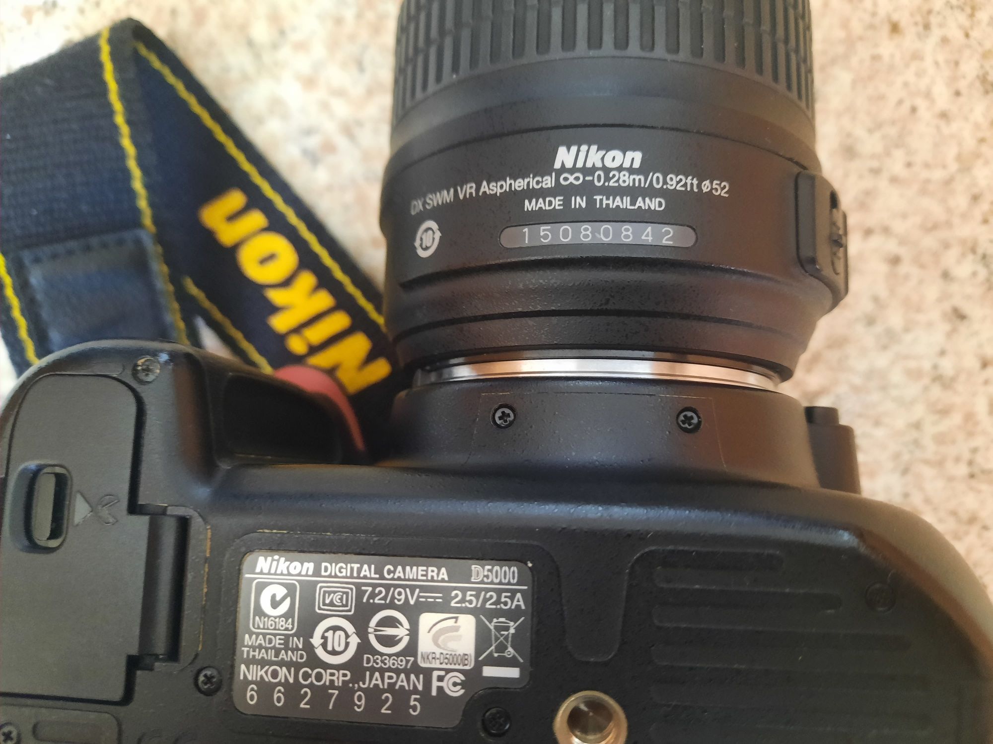 зеркальный фотоаппарат nikon D5000