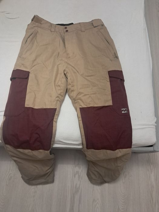 Vând pantaloni ski Billabong 10k/10k