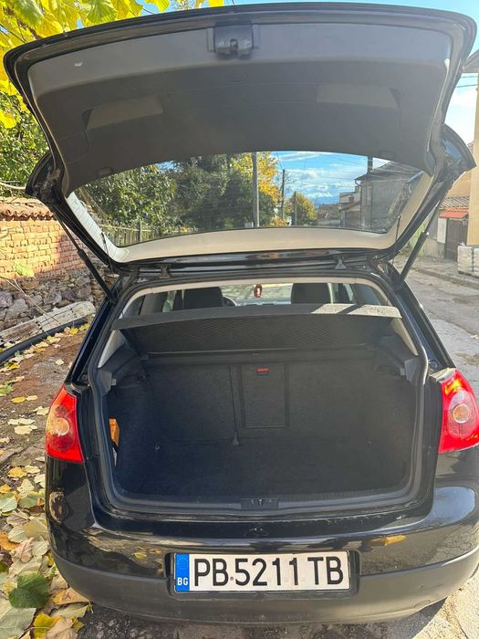 Volkswagen Golf V 1.6 FSI