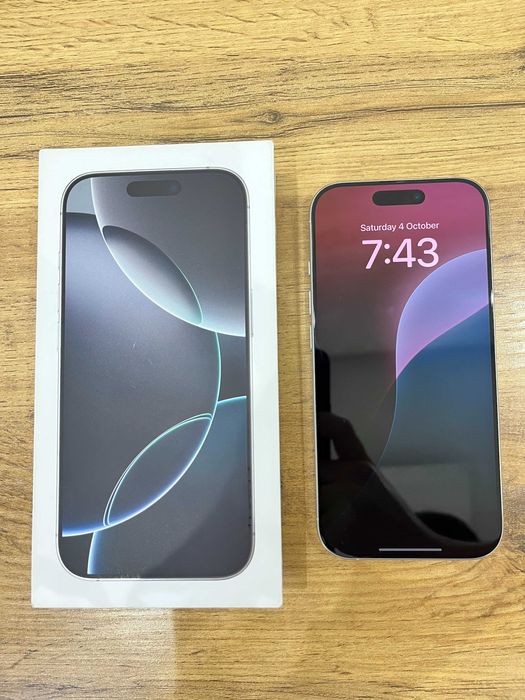 iPhone 16 pro white