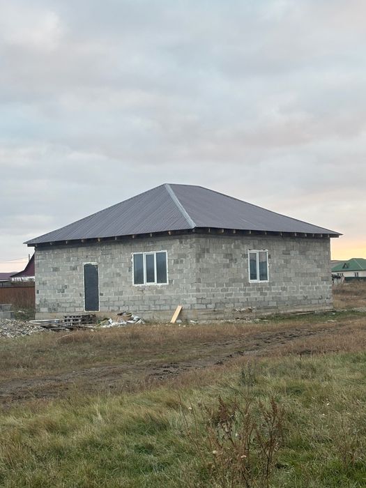 Продаю земельный участок с домом