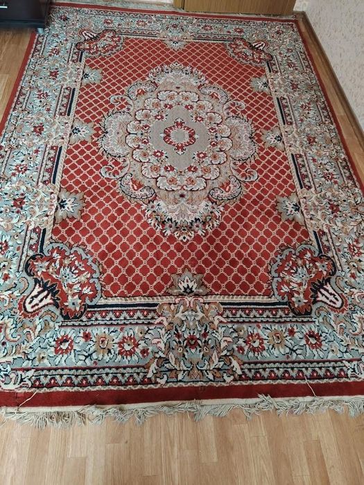 Продам ковёр натуральная шерсть