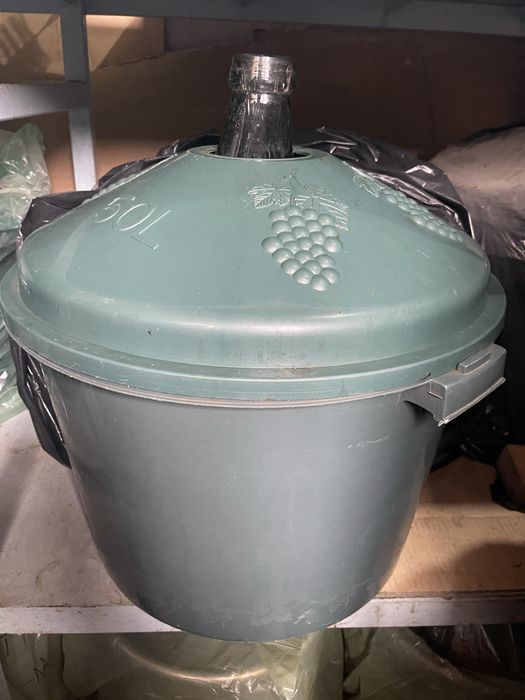 Damigene cu cos plastic 50 litri