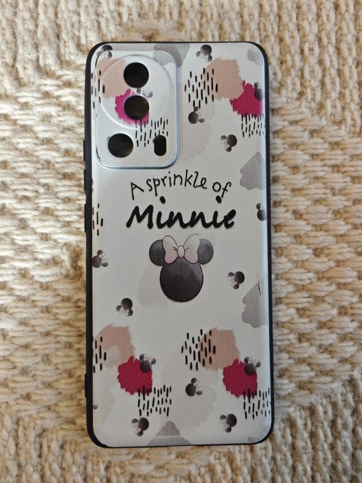 Калъфи и протектори за Xiaomi и Iphone