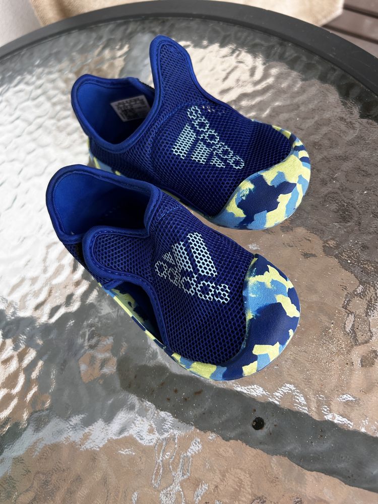 Sandale Adidas marimea 24 bonus papuci gratuit
