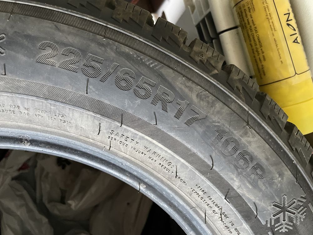 Продам зимнюю резину Triangle Snowlink 225/65 R17