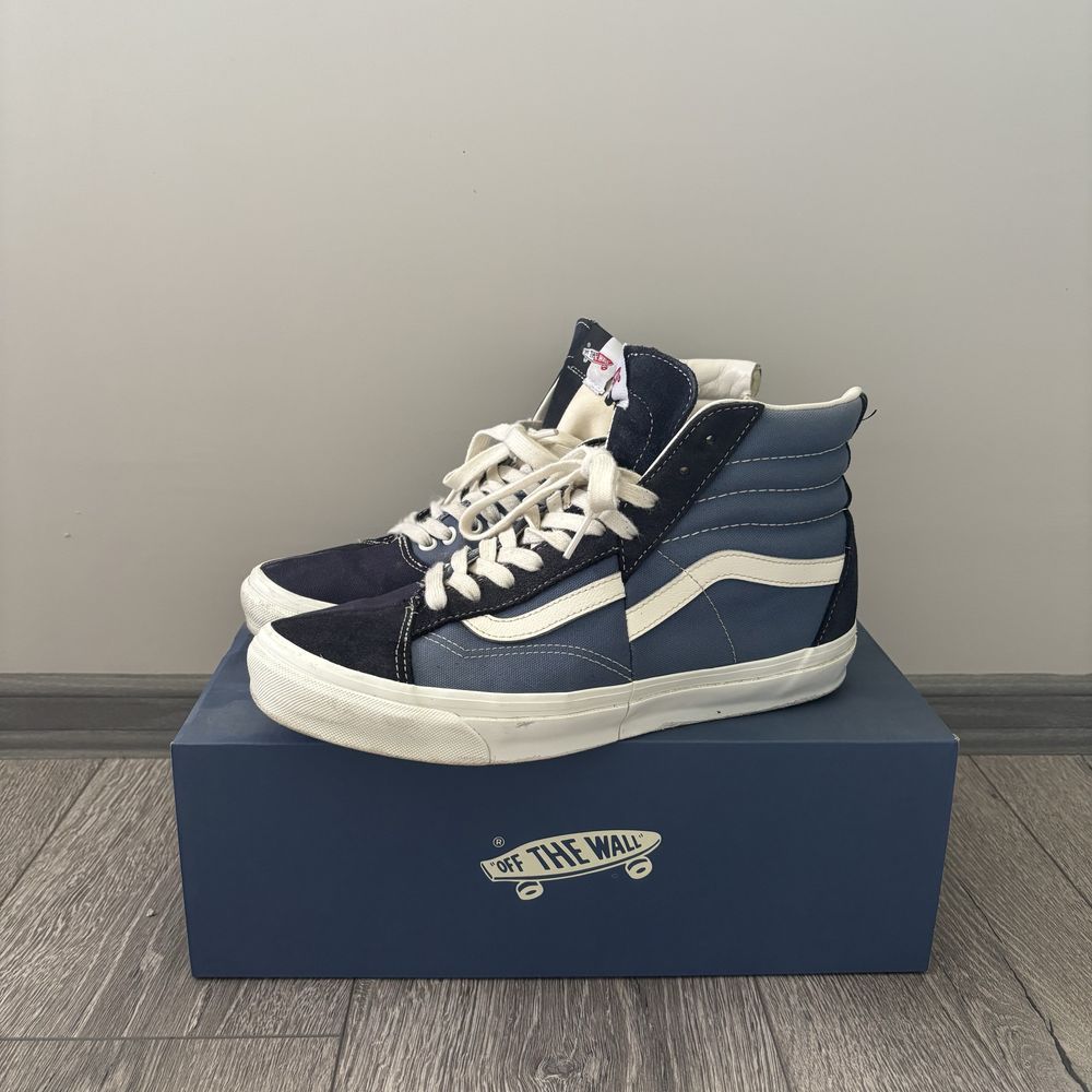 Оригинални Vans Clash The Wall