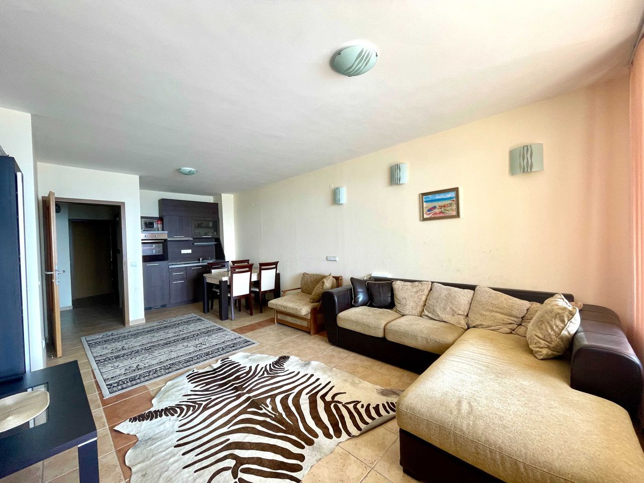 Продава се Двустаен апартамент в Поморие - 104 кв.м за 1154 €/кв.м - Снимка #2