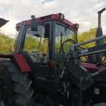Vind tractor international 1056xl  cu încărcător frontal