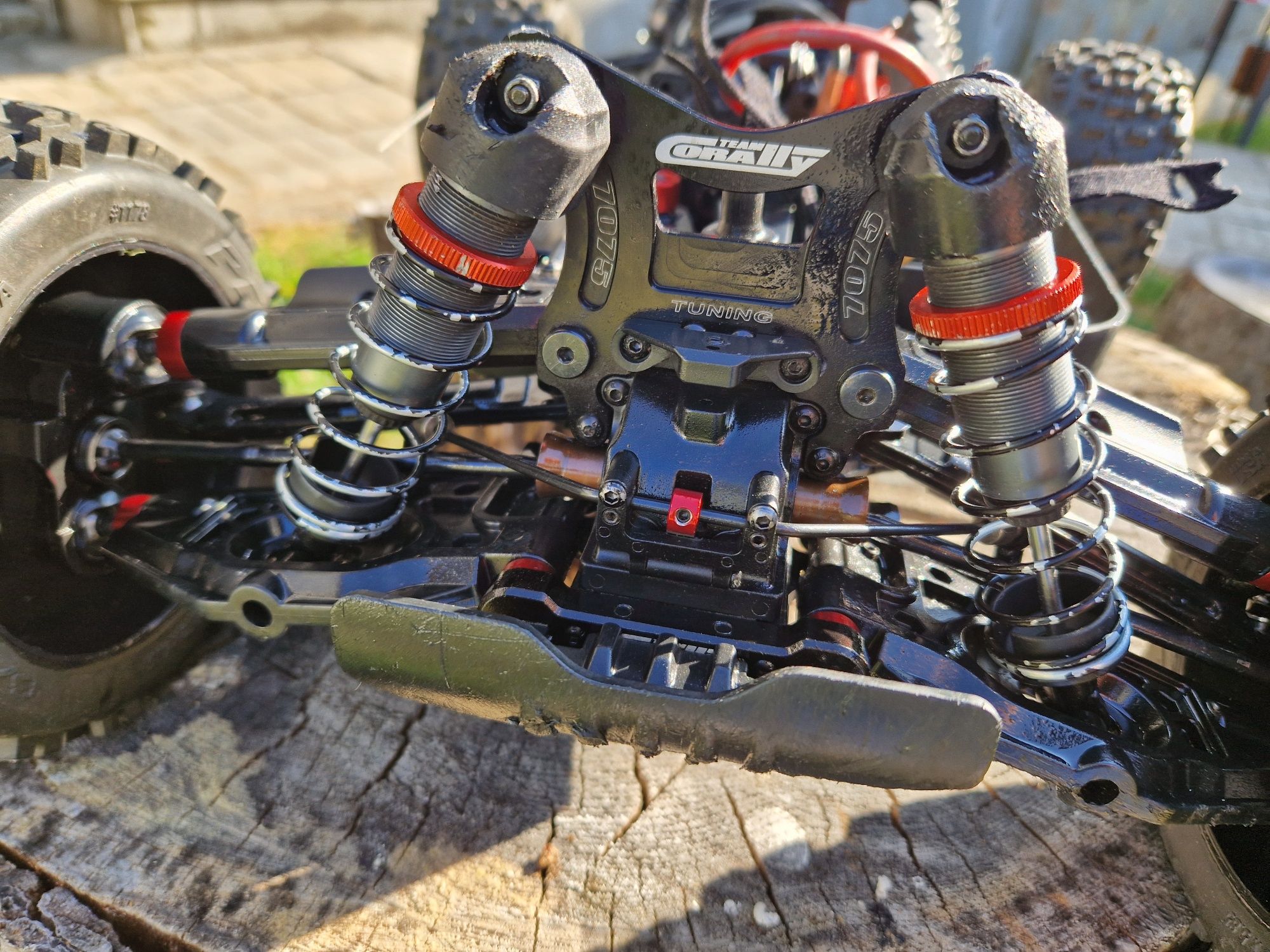 RC / РЦ модел Team Corally Asuga XLR