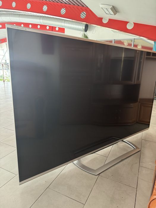 Televizor Sharp diagonala 203 cm !