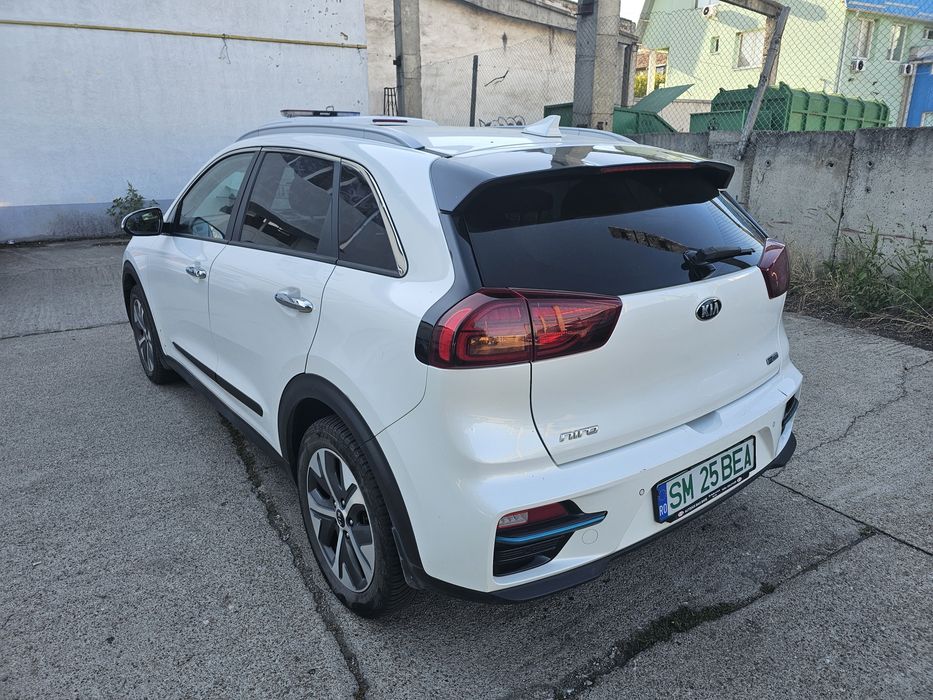 Vând Kia eNiro 2020 204cp cu baterie 64kwh