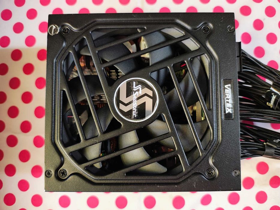 Sursa Seasonic VERTEX GX, 80+ Gold, 1200W.